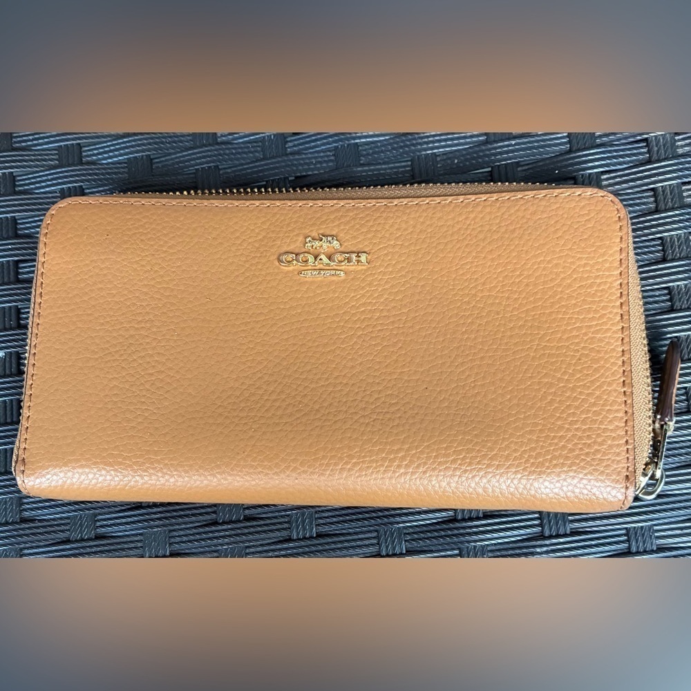 Coach Wallet - Picture 8 of 11